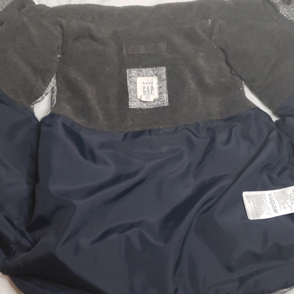Vest - Picture 3 of 4